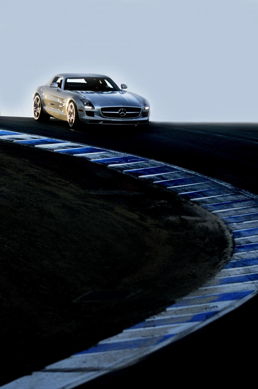  Mercedes-Benz SLS AMG 2010 года  (фото 163 из 526)